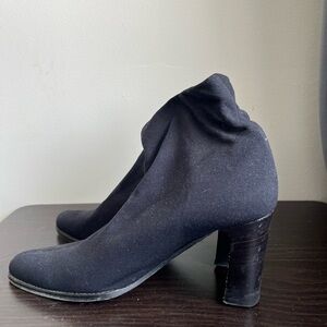 Chic Black Heeled Boots for Women